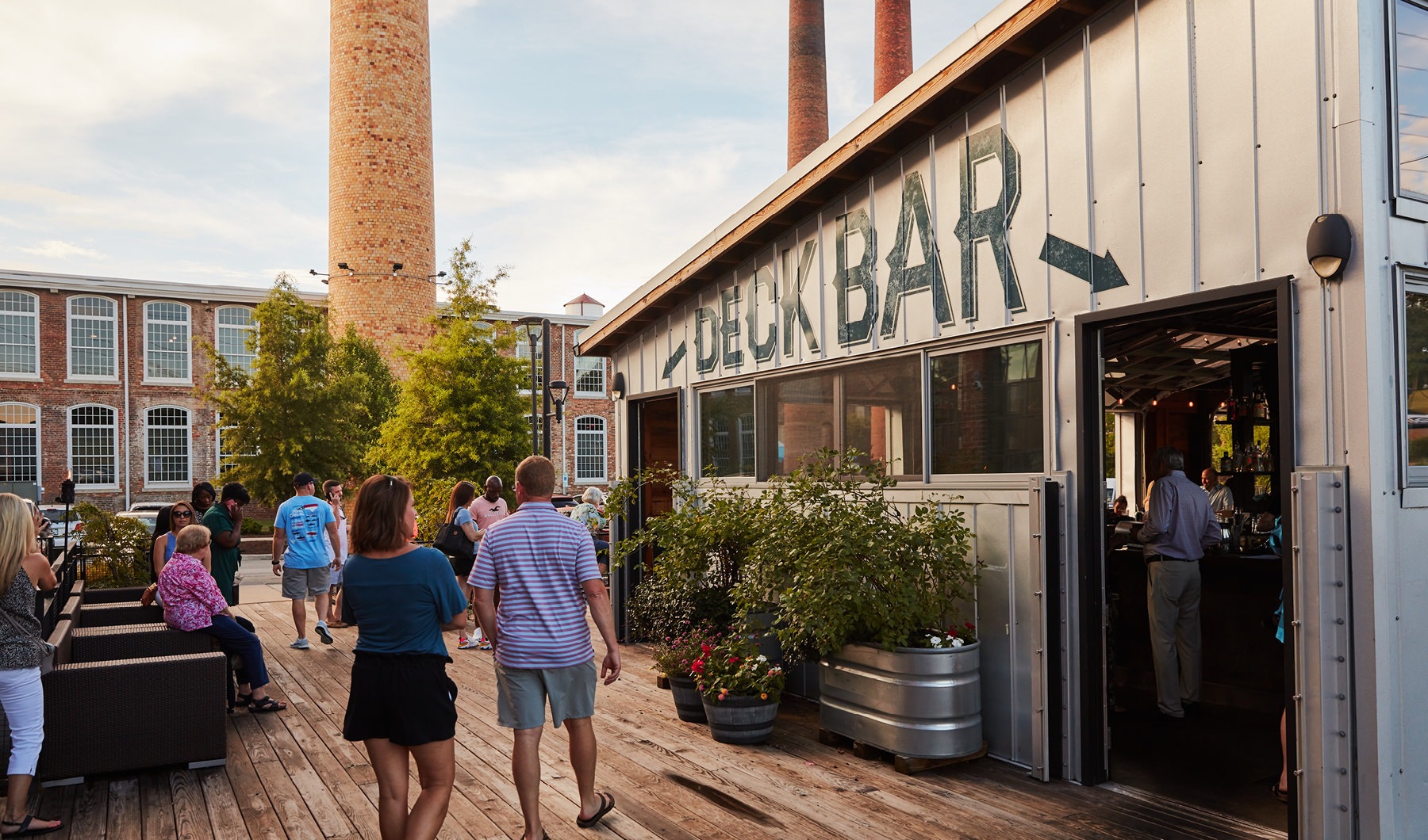 Deck Bar People at deck bar having drinks